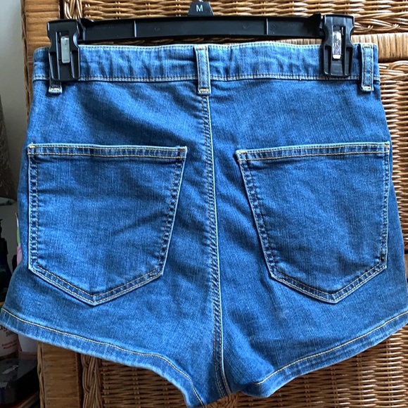 Topshop Joni Shorts — 12 Petite - Picture 4 of 4